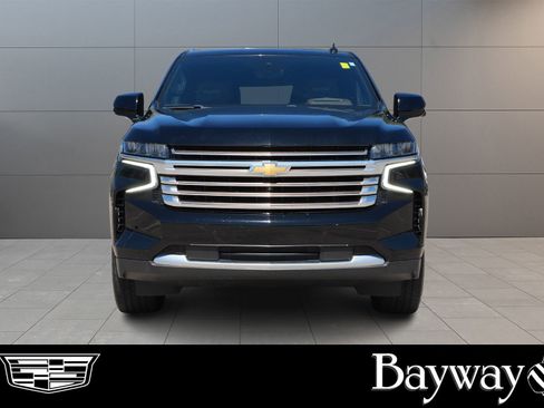 Used 2023 Chevrolet Suburban High Country w/ Max Trailering Package RWD image 2