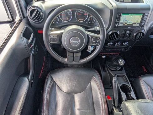 Used 2017 Jeep Wrangler Unlimited Rubicon image 11