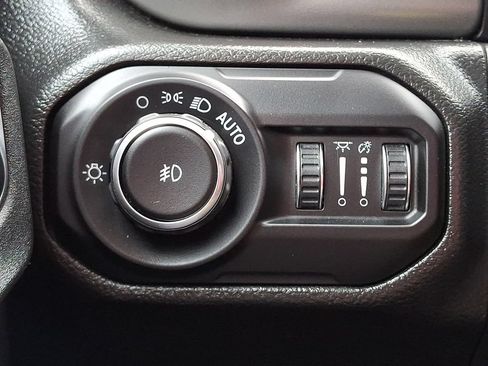 Used 2022 Jeep Wrangler Sport AWD/4WD image 27