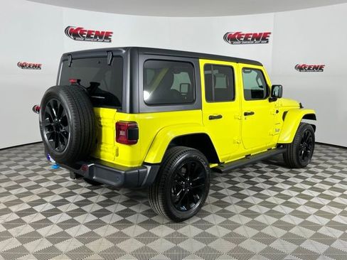 Used 2023 Jeep Wrangler Unlimited Sahara w/ Dual Top Group AWD/4WD image 3