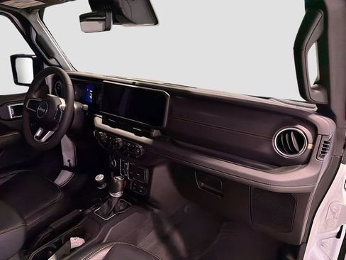 Used 2024 Jeep Wrangler Sahara w/ Technology Group image 26