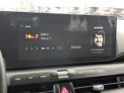 Used 2025 Kia K4 LXS image 21