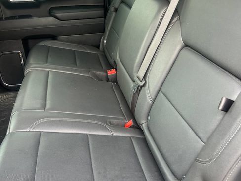 Used 2024 GMC Sierra 1500 SLT RWD image 10