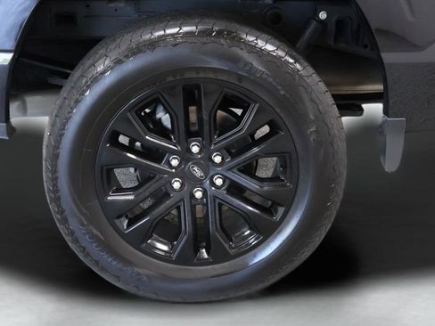 Used 2025 Ford F150 Lariat AWD/4WD image 36