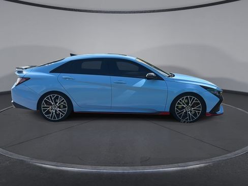Used 2022 Hyundai Elantra N FWD image 9