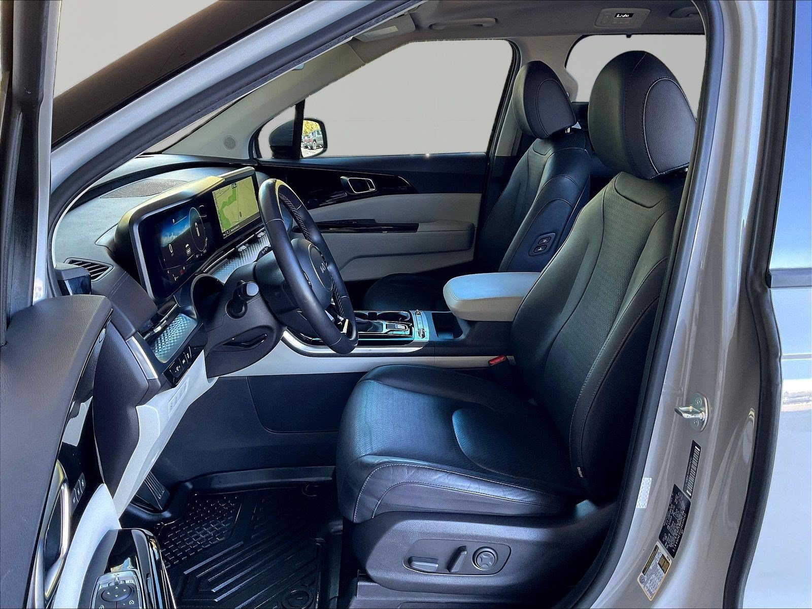 Used 2024 Kia Carnival SX Prestige FWD image 20