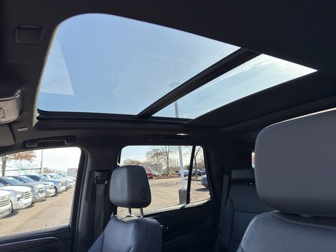 Used 2022 Chevrolet Tahoe LT image 16