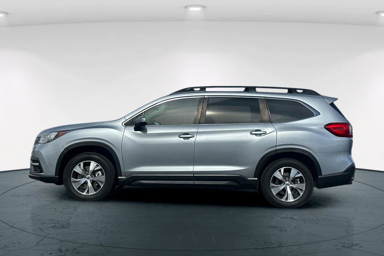 Used 2022 Subaru Ascent Premium w/ Convenience Package AWD/4WD image 9