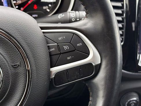 Used 2020 Jeep Compass Limited image 21