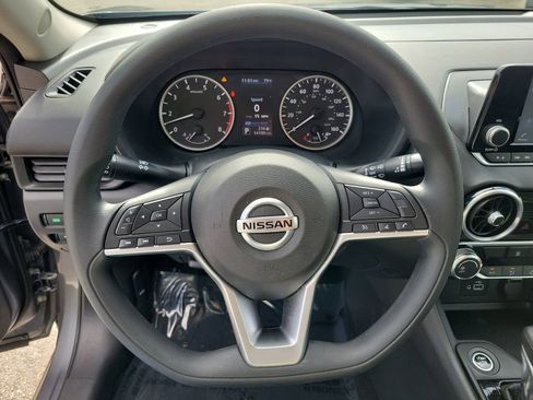 Certified 2021 Nissan Sentra S image 23