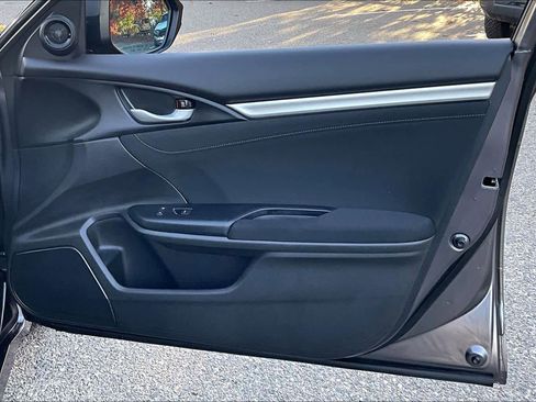 Used 2019 Honda Civic EX image 22