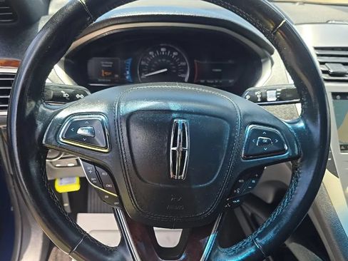 Used 2018 Lincoln MKZ Reserve FWD image 8