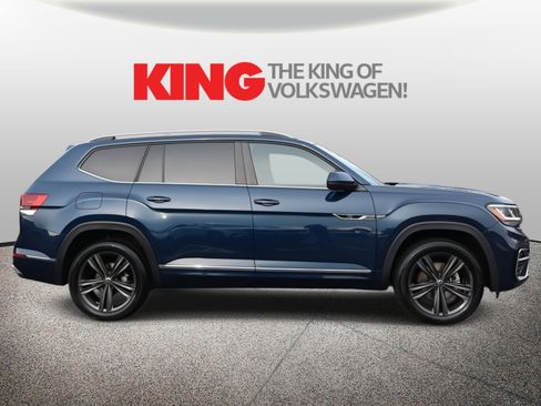 Used 2022 Volkswagen Atlas SEL R-Line image 2