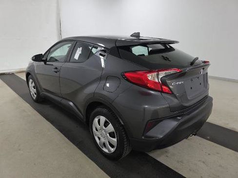 Used 2019 Toyota C-HR LE image 6