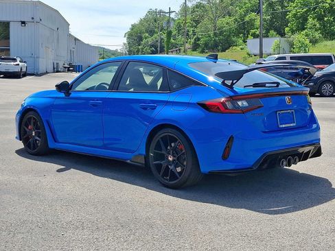 Used 2024 Honda Civic Type R image 4