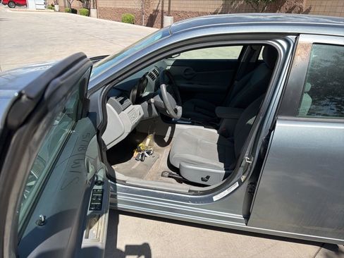 Used 2008 Dodge Avenger SE FWD image 14
