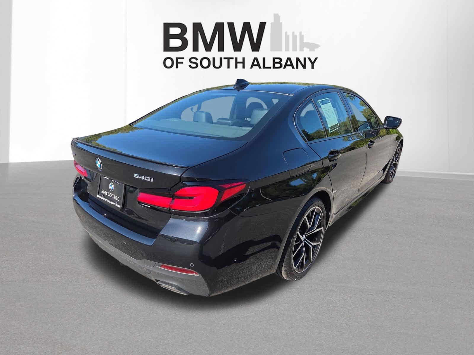 Used 2023 BMW 540i xDrive w/ Dynamic Handling Package AWD/4WD image 3