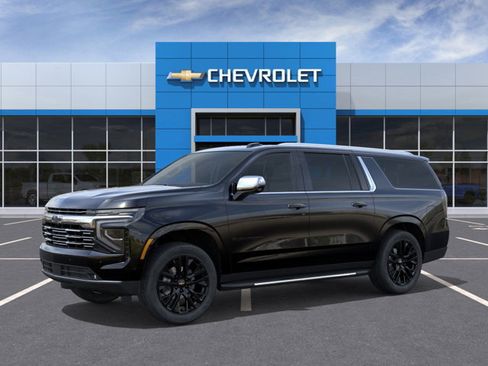 New 2025 Chevrolet Suburban Premier image 2