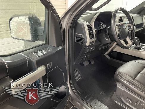 Used 2018 Ford F150 Lariat w/ Equipment Group 502A Luxury image 10