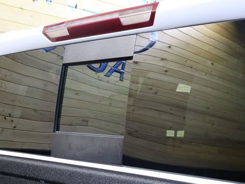 Used 2024 Chevrolet Silverado 1500 LT Trail Boss w/ Convenience Package II image 31