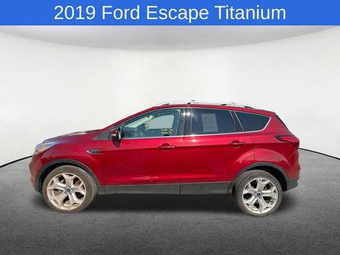 Used 2019 Ford Escape Titanium AWD/4WD image 3