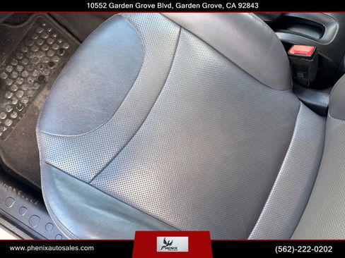 Used 2017 FIAT 500L Trekking w/ Dual-Pane Sunroof Package image 17