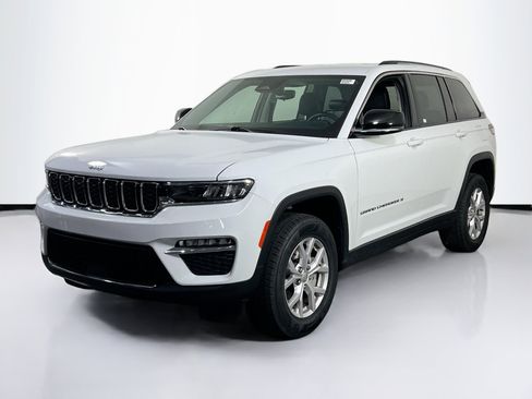 Used 2022 Jeep Grand Cherokee Limited image 1