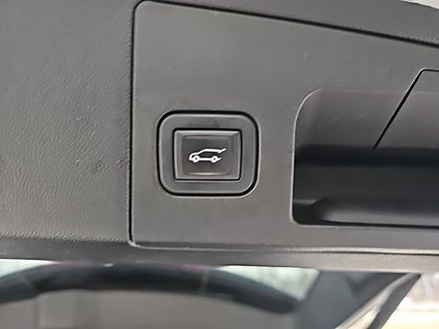 Used 2023 Cadillac XT5 Premium Luxury image 43