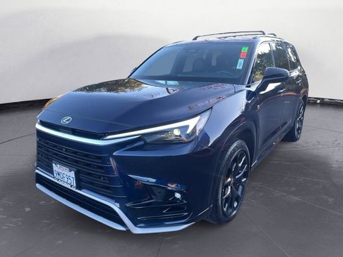 Used 2024 Lexus TX 500h AWD image 40