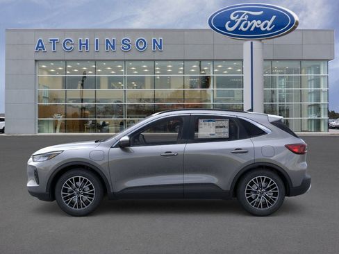 New 2026 Ford Escape SE FWD image 3