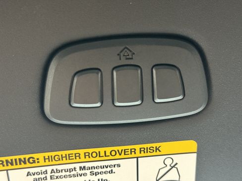 Certified 2025 Ford Ranger Raptor AWD/4WD image 23