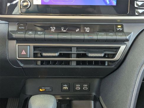 Used 2025 Toyota Camry LE image 25