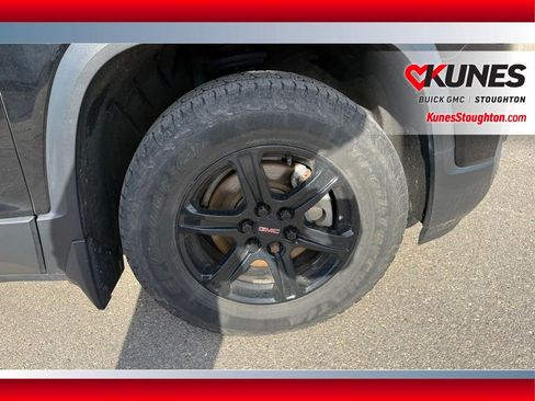 Used 2020 GMC Acadia AT4 w/ Driver Alert Package II image 14