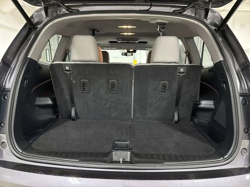 Used 2017 Honda Pilot Touring image 25