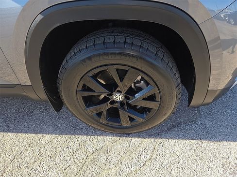 Used 2021 Volkswagen Atlas Cross Sport S image 7