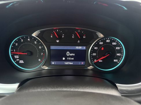 Used 2024 Chevrolet Traverse LT image 13