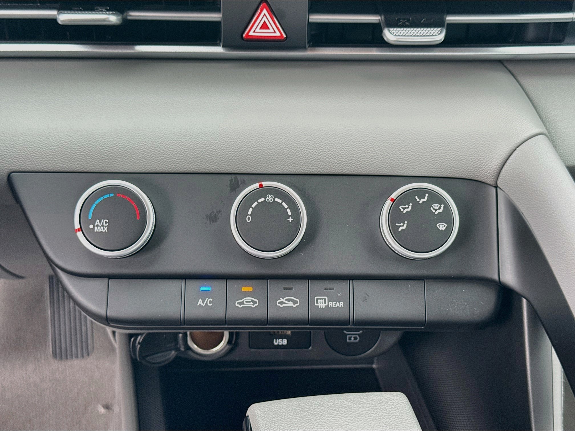 New 2026 Hyundai Elantra SE FWD image 12