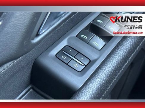 Used 2024 GMC Yukon Denali AWD/4WD image 54