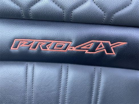 Used 2023 Nissan Frontier PRO-4X w/ Pro-4X Premium Package image 17