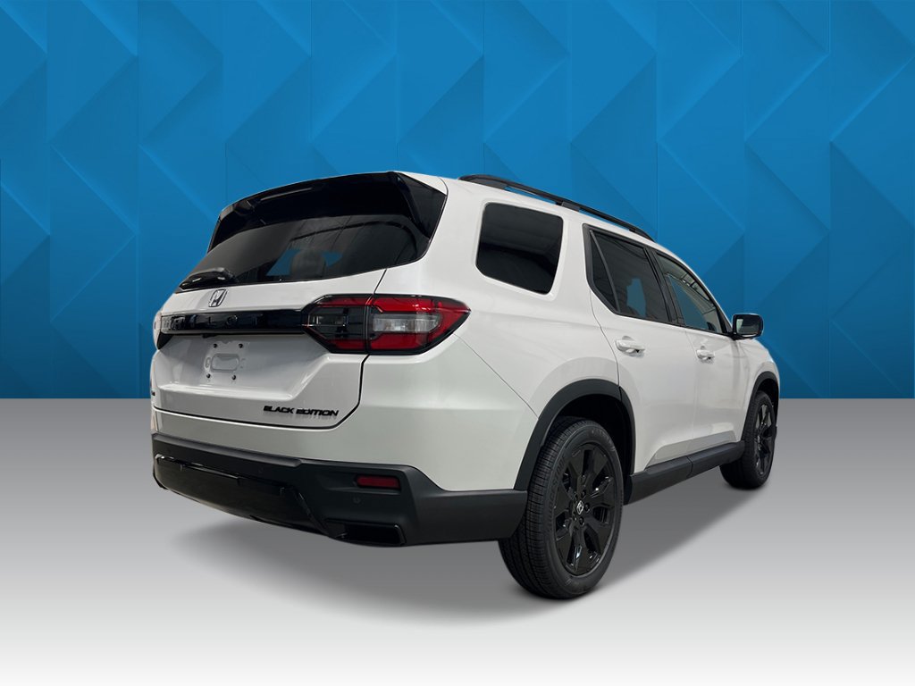 New 2026 Honda Pilot Black Edition image 2