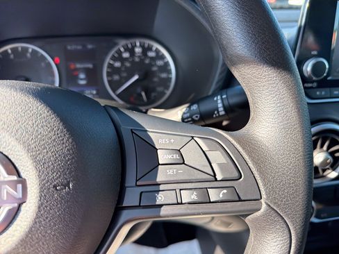 Used 2024 Nissan Sentra S FWD image 19