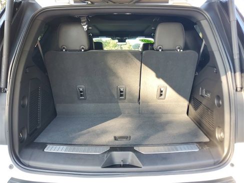 Used 2023 Chevrolet Tahoe Premier w/ Premium Package 2 image 9