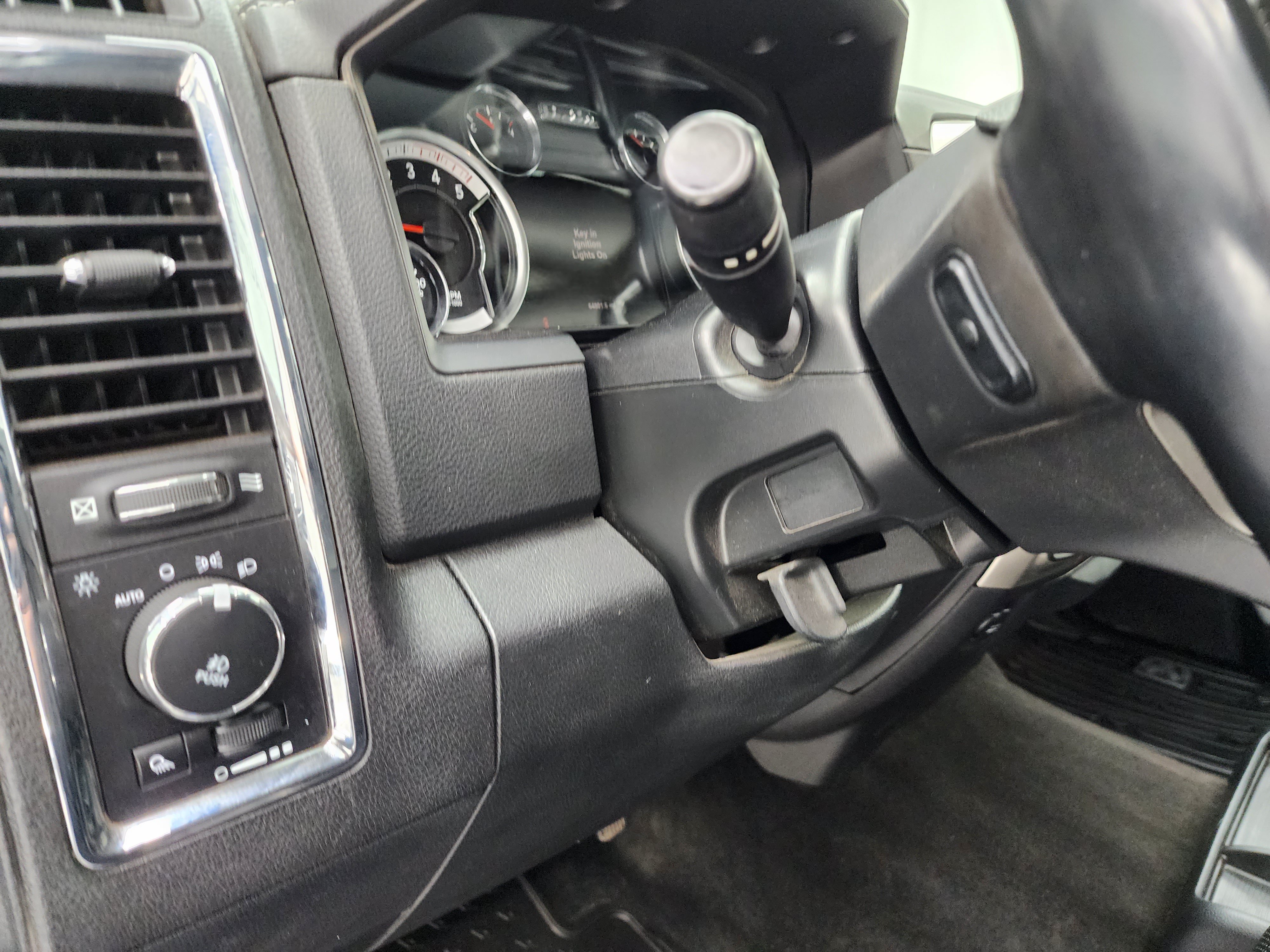Used 2017 RAM 2500 Laramie AWD/4WD image 43