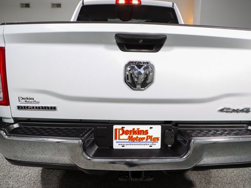 Used 2024 RAM 2500 Big Horn AWD/4WD image 8