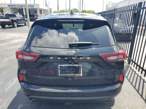 Used 2023 Ford Escape ST-Line w/ Tech Pack #1 image 7