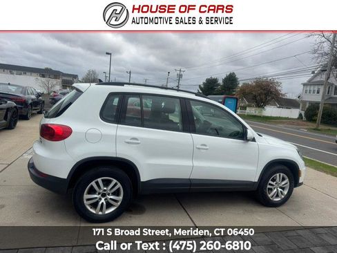 Used 2015 Volkswagen Tiguan S image 4