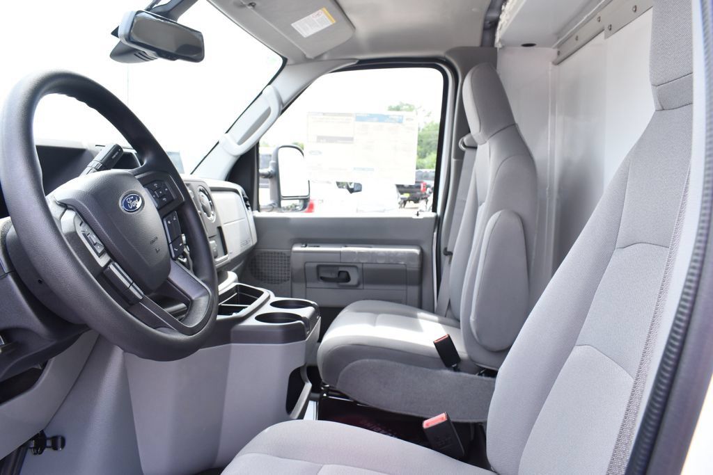 New 2026 Ford E-350 and Econoline 350 Super Duty w/ Power Equipment Group RWD image 6