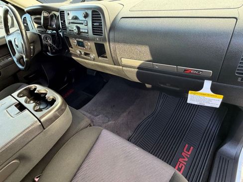 Used 2012 GMC Sierra 1500 SLE w/ Regional Value Package image 26