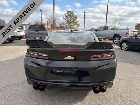 Used 2018 Chevrolet Camaro SS image 6