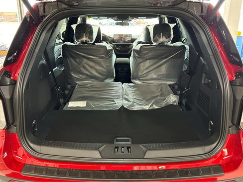 New 2026 Ford Explorer ST-Line image 7